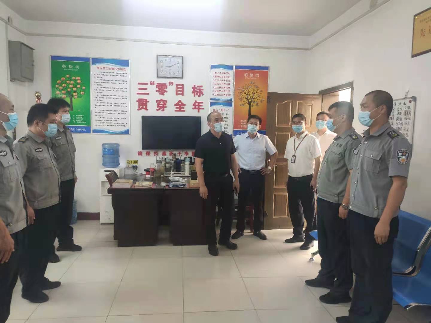 1629512469120961.jpg 1629512469120961.jpg