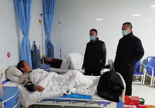 1636507126544277.jpg 看望魏國賓.jpg