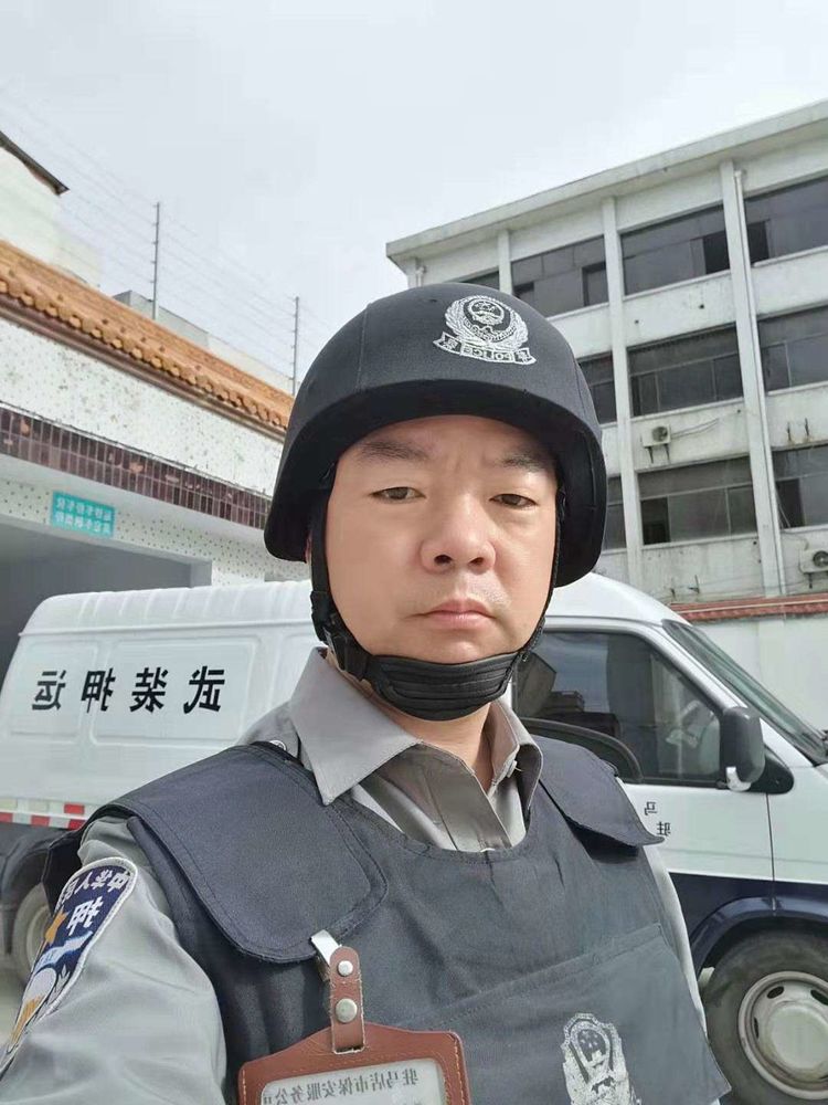 1664704288806464.jpg 1664704288806464.jpg