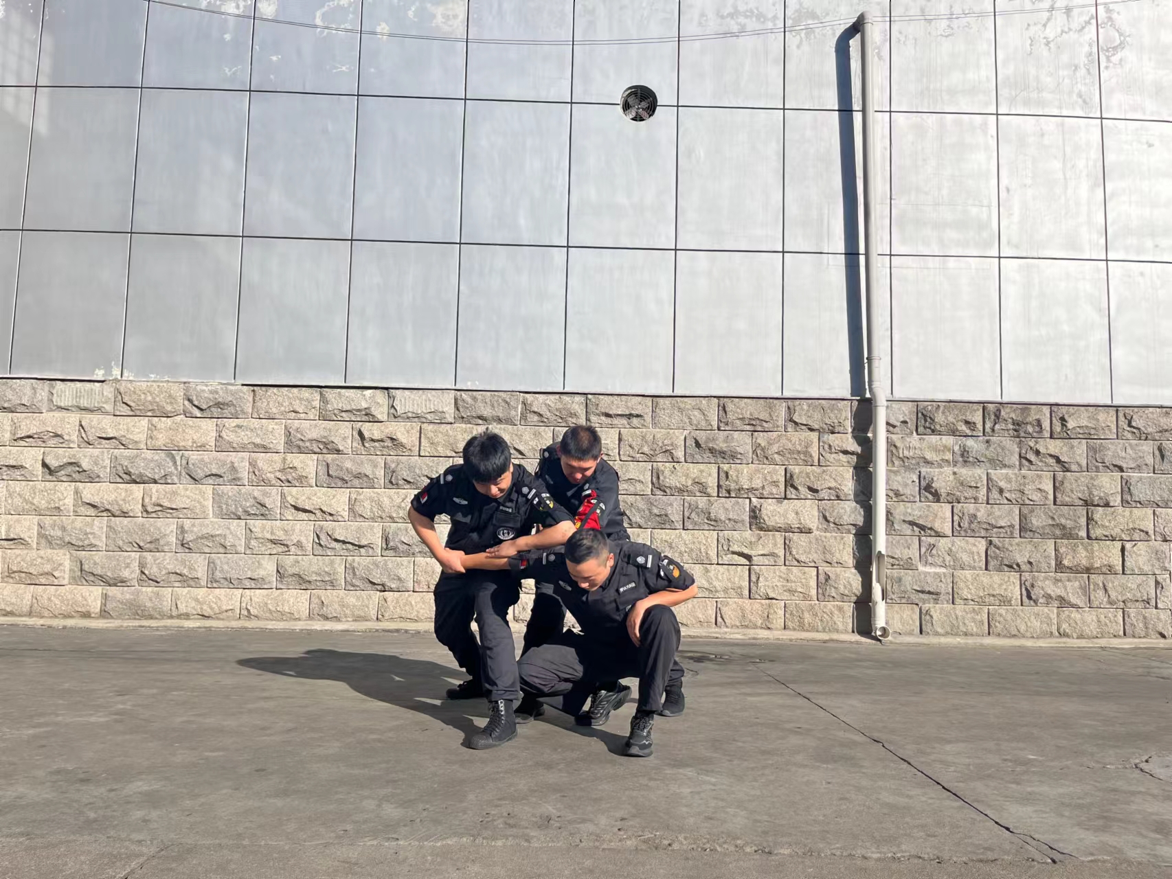 1698759790327222.jpg 1698759790327222.jpg