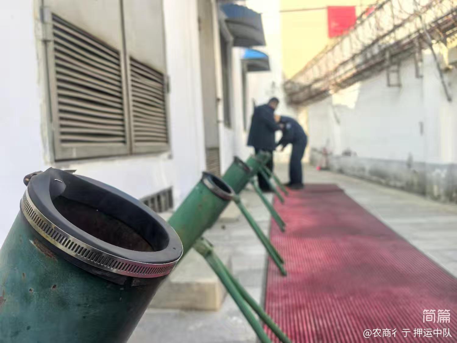 1740814481400197.jpg 1740814481400197.jpg